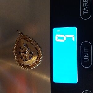 Vintage Amethyst 14k gold locket. Jewelry will NOT  be bundled